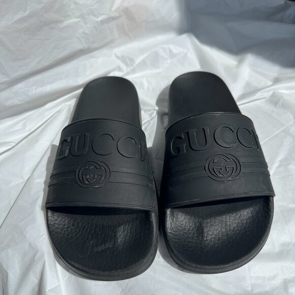 GUCCI Pursuit '72 Black Logo Rubber Slide - Picture 1 of 7